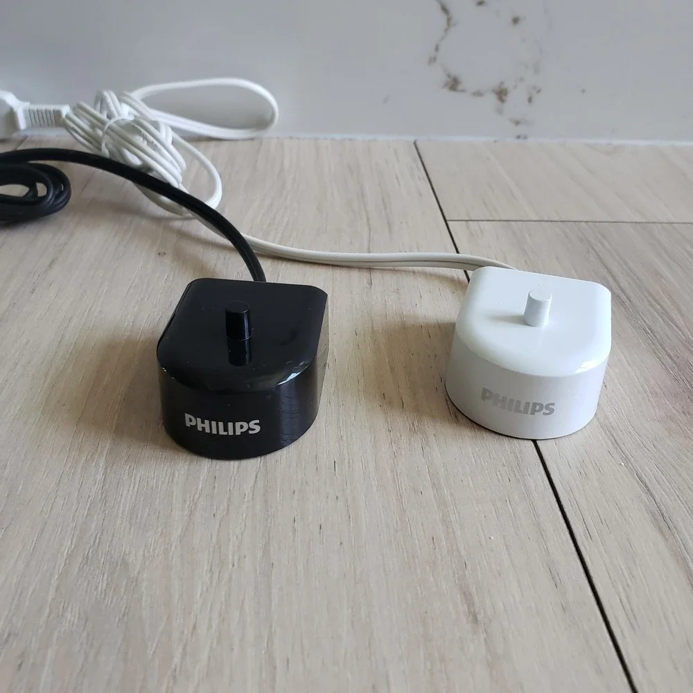 Genuine Original OEM Philips HX6100 Sonicare Electric Toothbrush Chargers Lot 2